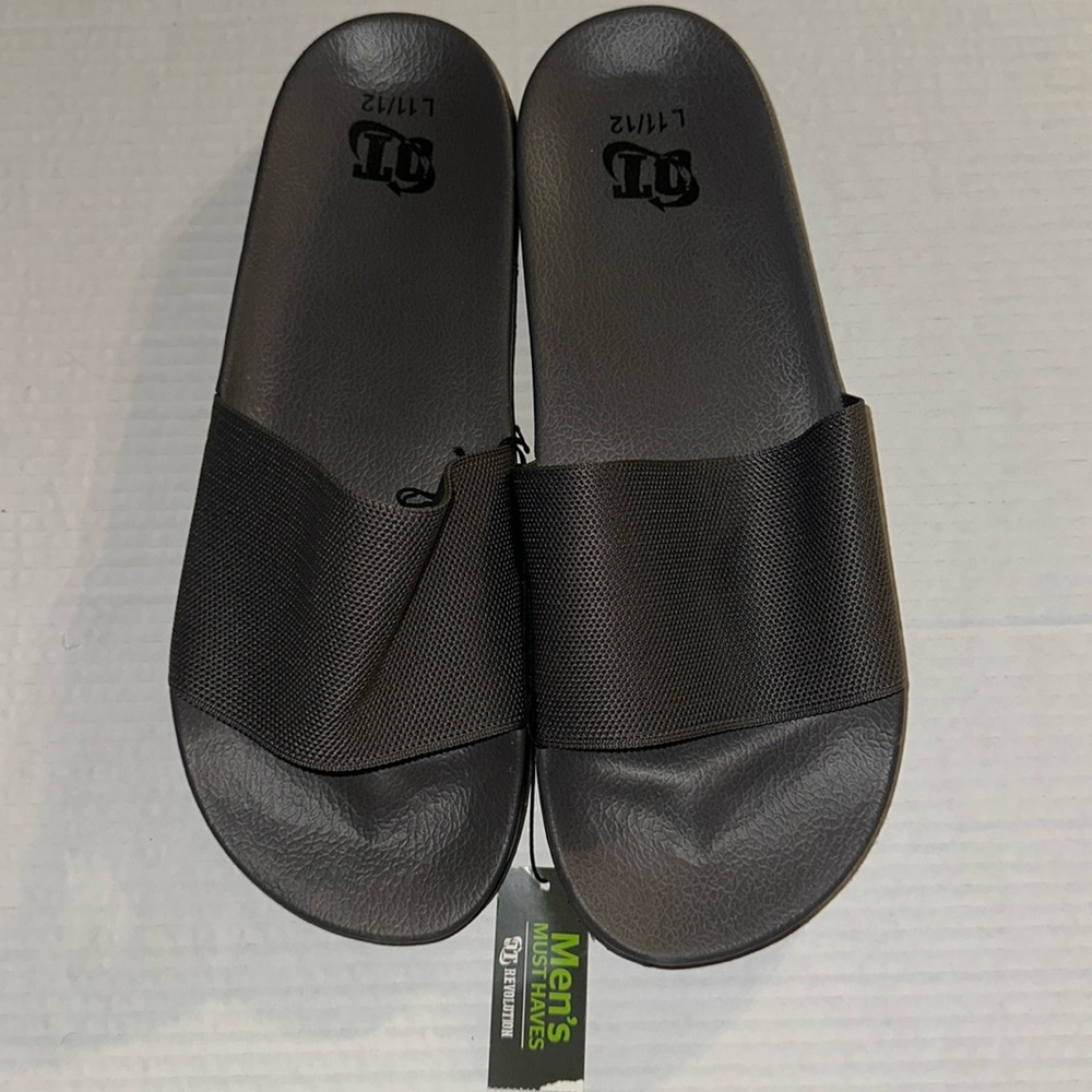 Men’s Revolution Gray Slide On Sandals Large 11/12